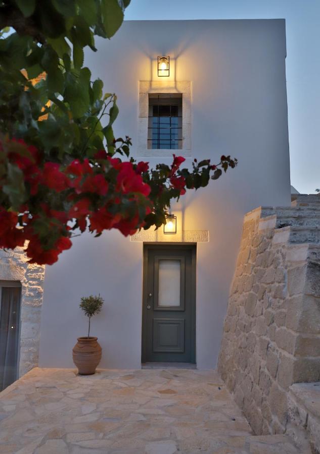 Amvikas Suites-Sitia Luaran gambar