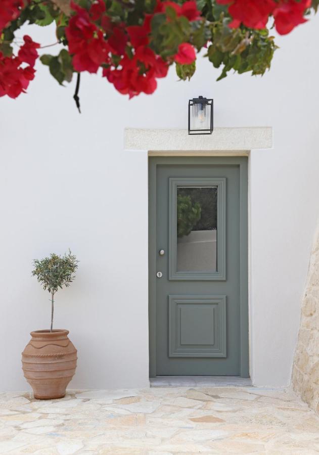 Amvikas Suites-Sitia Luaran gambar