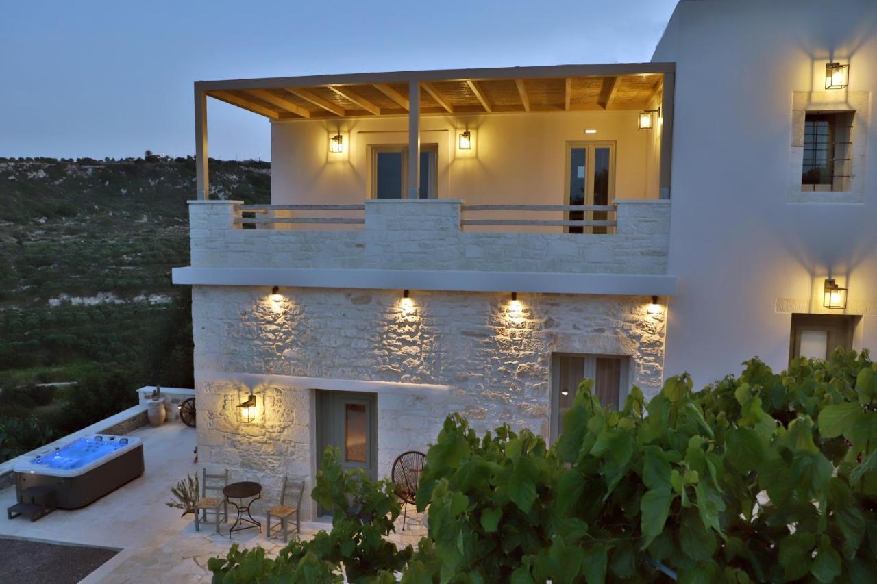 Amvikas Suites-Sitia Luaran gambar