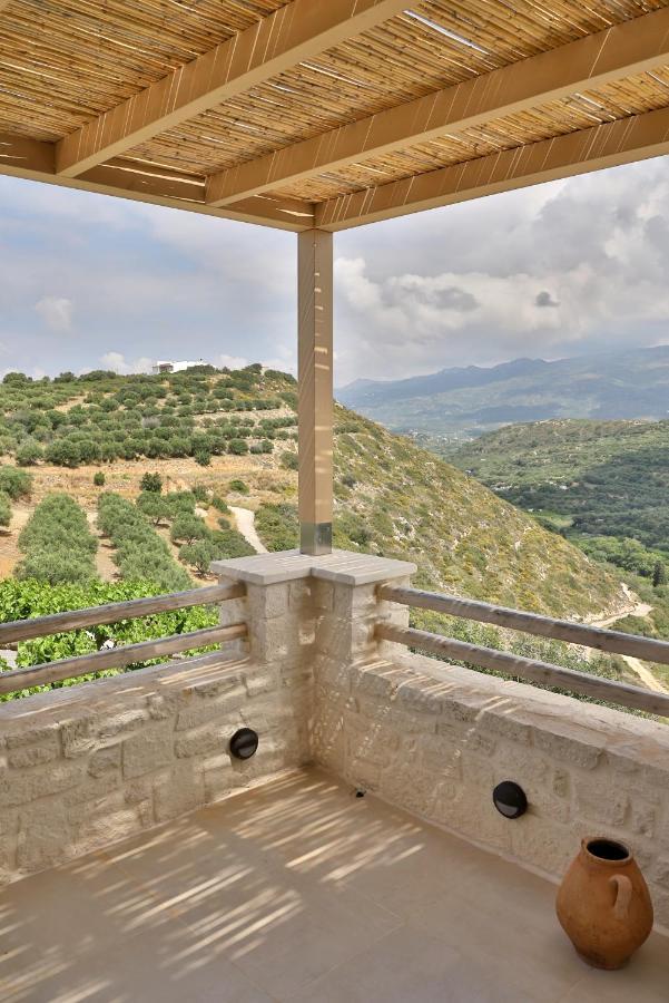 Amvikas Suites-Sitia Luaran gambar