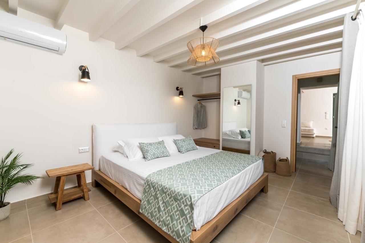 Amvikas Suites-Sitia Luaran gambar