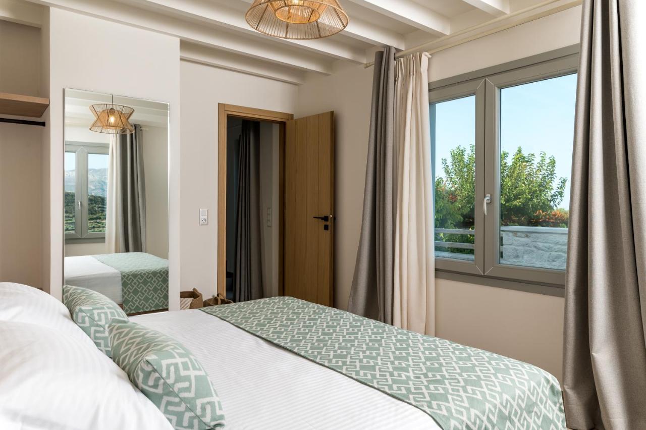 Amvikas Suites-Sitia Luaran gambar