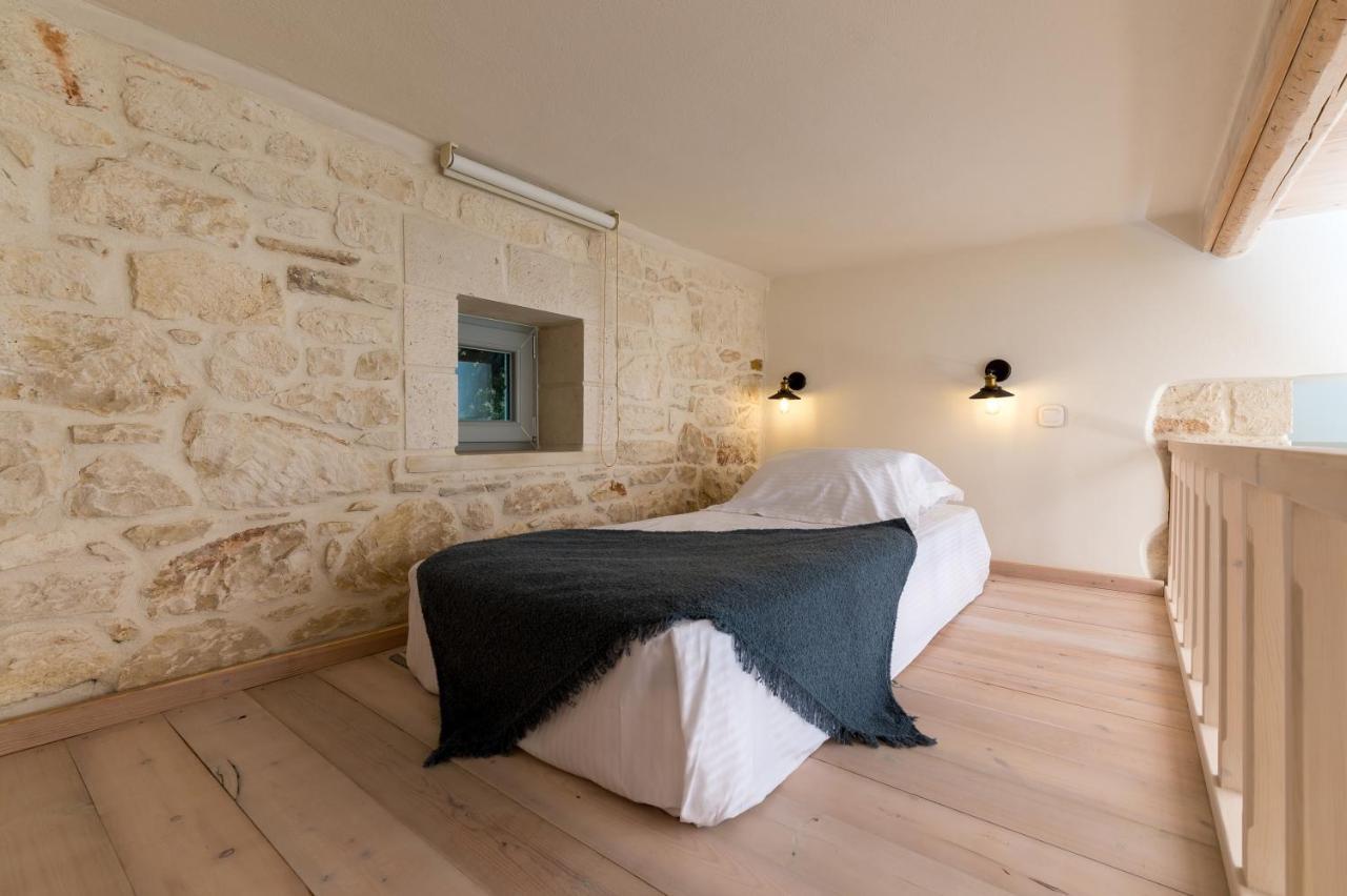 Amvikas Suites-Sitia Luaran gambar